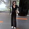 Traje deportivo informal para mujer, primavera y otoño 2025, estilo europeo y americano, nuevo conjunto de dos piezas con capucha y pantalones anchos para correr a la moda.