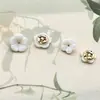 Botones Metálicos Florales Frescos y Sencillos con Combinación de Concha Blanca, Botones de Flor de Concha para Cárdigans de Punto, Vestidos y Camisas