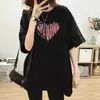 Camiseta 100% Algodão Plus Size para Mulheres, Estilo Novo de Manga Curta para o Verão, Design de Coração Rosa, Comprimento Médio, Caimento Solto, Estilo Europeu Camiseta 100kg