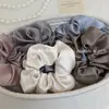 Goma para el pelo satinada texturizada multicolor de estilo coreano, versátil y moderna para ir al trabajo, adecuada para coletas sin dañar el cabello