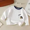 Camiseta Infantil com Letra para Meninos Manga Longa Estilo Outono 2026 Top Estrela para Crianças Pequenas Algodão Puro Roupa Básica para Bebê Meninas Estilosa