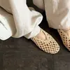 Zuecos de Moda con Diseño Personalizado de 2.5cm Verano 2026 Tejidos de Punta Redonda Planos sin Cordones Zapatos de Abuela para Mujer