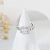 Anillo de dedo de comida de micro circón retro europeo y americano Joyería Diseño de anillo de cobre abierto Moda combinable Moda Anillo cuadrado