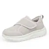 Zapatos anchos para caminar para personas mayores, malla de punto volador de verano, ligeros, elegantes, sencillos zapatos de rehabilitación, zapatos de moda para madres, zapatos para personas mayores