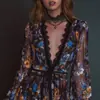 Plataforma de Moda Transfronteriza Europea y Americana Independiente Otoño 2025 Nuevo Vestido Corto Elegante de Organza con Cuello en V y Mangas Largas para Mujer con Cintura Ceñida