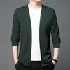 Cardigan Casual Sem Costura Novo para Primavera e Outono 2025 para Homens, Cor Sólida, Suéter de Tricô Moderno e Respirável para Homens Jovens e de Meia-Idade
