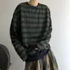 Directamente del fabricante: Camiseta unisex de manga larga, fina, semitransparente, con efecto desgastado, corte holgado, de rayas con degradado otoñal y dobladillo deshilachado.