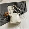 Bolsa de Corrente Feminina Nova e Fashion, Estilo Coreano, Design Estiloso, Bolsa de Mão Tipo Saco, Elegante Bolsa Transversal de Ombro Estilo Ins