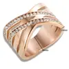 Anillo de Alta Gama, Lujo Accesible Acero de Titanio Chapado en Oro Corte Europeo y Americano Completamente Incrustado con Diamantes Líneas Suaves Anillo de Doble Capa con Anillo de Diamante Rosa