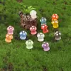 Resina de Colores Pequeño Hongo Accesorios para Joyería DIY Decoración de Micro Paisajes Dibujos Animados Pequeños Adornos Venta al por Mayor