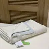 Corea del Sur Serie Mousse de Ganso Colcha Acolchada de Algodón para Cama Individual Lavable a Alta Temperatura Lavado a la Arena Antideslizante Colchoneta para Sábana Lavable a Máquina