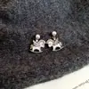 Pendientes de Plata Bañada en Oro Real con Aguja de Plata, Circonita, Poni y Perla, Pendientes Versátiles para el Uso Diario, Pendientes de Lujo Ligero de Gama Alta