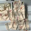 Pijama de Seda Helada de Verano de Nuevo Aspecto para Mujer, Conjunto de Ropa para el Hogar de Manga Larga con Lindo Oso para Primavera y Otoño, Venta al por Mayor con Fotos Reales
