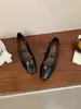 Sapatos Mary Jane Estilo Retrô de Nicho com Uma Tira Única e Salto Bloco, Bico Baixo, Novo Modelo Primavera e Outono, Versátil para o Trabalho, Confortáveis e Não Cansam os Pés