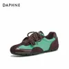 Zapatillas de entrenamiento alemanas con estampado de leopardo, que aumentan la altura interior 6 cm, estilo mujer, nueva colección otoño 2026, zapatillas deportivas casuales retro con cordones y suela plana