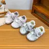 Sapatos Infantis Agan Outono Novo Estilo Laço Pérola Decoração de Desenho Animado Meninas Cano Baixo Velcro Casual Sapatos Esportivos