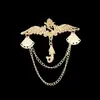 Broche de traje para hombre Corona simple timón personalidad borla alas corsage de traje abrigo ropa todo partido