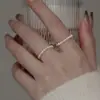 Anillo Plano Versátil de Moda Anillo de Perla Artificial Anillo para el Dedo Índice de Mujer Anillo de Cordón Elástico con Cuentas Ajustable Joyería para el Dedo