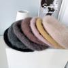 Sombrero tejido de mezcla de lana de conejo de otoño e invierno japonés para mujer, boina gruesa y cálida, sombrero de pintor O Home