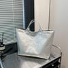Bolsa de Tote de Gran Capacidad Más Vendida Transfronteriza Nueva Bolsa de Hombro de Papel Kraft para Mujer Moda para Viajar Portátil Bolsa de Compras Regalo