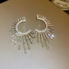 Sensación de Lujo Ligero y Elegante, Aretes de Girasol Super Brillantes, Aretes de Estilo Palacio Retro de Lujo Ligero, Aretes Exagerados de Nicho Que Hacen que el Rostro Parezca Más Pequeño