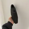Nuevos zapatos planos versátiles de estilo francés para la noche con forro de felpa