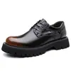 Sapatos masculinos estilo retrô de cano baixo com cadarço e plataforma, moda outono, novos sapatos casuais de couro, sapatos da moda que aumentam a altura, disponíveis para dropshipping