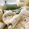 Juego de Cuatro Piezas de Algodón 100% Teñido en Hilo Lavado, Algodón Puro, Sin Estampar, Productos de Calidad Suministrados de Fábrica, Funda Nórdica, Ropa de Cama Estilo Japonés, Sábana Ajustable al por Mayor
