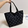 Nova Moda Outono/Inverno Bolinhas Menina Fofa Veludo Cotelê 2026 Tendência Moda Primavera Bolsa de Ombro Único Bolsa Tote