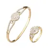 Pulsera de Alto Gama Estilo Europeo Incrustada con Diamantes para Mujer, Pulsera de Moda Simple y de Lujo Ligero con Diseño de Nicho Trendy, En Stock Dorado