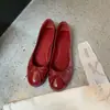 Zapatos Pequeños de Piel 2026 Nuevo Estilo Primavera y Otoño Retro Moño Punta Redonda Sin Cordones Planos Boca Baja Zapatos Mary Jane para Mujer
