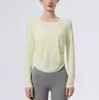 Cubierta de yoga para mujer de nailon con sensación de piel desnuda color crema, top de manga larga para fitness, camiseta deportiva profesional para entrenamiento de Pilates