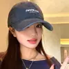 Gorra de Béisbol Azul Marino con Bordado de Letra Retro para Mujer, Uso Diario Casual, Ala Ancha, Sensación de Alta Calidad, Circunferencia de Cabeza Grande, Gorra Pico de Pato
