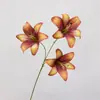 Flor de simulação pequeno lírio pintura a óleo cor estilo de comércio exterior estereótipos flores falsas transfronteiriça com folhas atacado em estoque lírio marrom