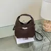 2026 Nueva Bolsa Tote de Gran Capacidad Estilo Perezoso Casual de Gama Alta Hebilla de Cierre Bolso de Axila de Hombro Único Cruzado Canasta de Picnic