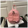 Mochila Casual de Veludo com Rosto Sorridente Tendência 2025 Estilo Japonês Simples Leve de Verão
