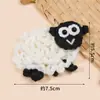 Botão de crochê de lã feito à mão, tricô de crochê, pingente de boneca de ovelhinha, kit de material DIY, botão decorativo para suéter de cardigã