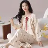 Pijama de algodón de manga larga y pantalón largo para mujer en stock, conjunto de dos piezas tipo suéter de otoño, ropa de casa transfronteriza para mujer para transmisión en vivo