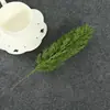 Decorações de Natal Folhas Verdes Recortes Galhos de Pinheiro Guirlanda para Árvore de Natal Feito à Mão DIY Plantas Verdes Artificiais de Plástico Atacado