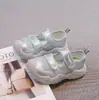 Tenis para Niña 2026 Verano Nuevo Estilo Huecos Transpirables Zapatos de Malla Simple para Niños Sandalias de Punta Cerrada de Moda Elegantes para Niña