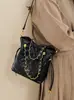 Bolso de hombro único con cadena de diamantes de alta gama para mujer, nuevo y elegante bolso cruzado de lujo ligero 2026, bolso tipo cubo versátil para el trabajo
