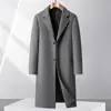 Abrigo de hombre transfronterizo 2026 otoño e invierno estilo largo hasta la rodilla con cuello alto, gabardina de lana de un solo pecho para hombres de negocios de mediana edad