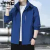 Explosiones de Marca Chaqueta de Primavera y Otoño para Hombre Ropa Rusa Marca de Tendencia Holgada Exterior para Pareja Resistente al Viento Impermeable Talla Grande Chaqueta
