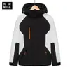 Venta al por mayor de fábrica ropa de asalto para exteriores para hombre y mujer tres en uno dos piezas desmontable a prueba de viento impermeable traje de montañismo
