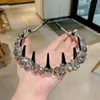 ¡Un sentido de nobleza soldado a la cabeza! Diadema de pedrería resistente, no aprieta la cabeza, no se resbala, accesorio para el cabello con corona alta esponjosa, pinza para el cabello para mujer