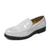 Novos mocassins transfronteiriços, sapatos slip-on de tamanho grande para exportação, sapatos de couro fáceis de calçar, sapatos formais de negócios masculinos, sapatos de couro slip-on