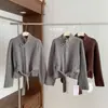 Suéter Casual Rio Notes de Manga Longa Gola Meia-Alta Malha Solta Outono e Primavera Design com Amarração Peça Externa Tamanho Único Algodão