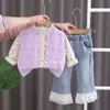 2025 Nova Moda Infantil Elegante Roupa de Bebê para Primavera e Outono Conjunto de Três Peças com Colete Vazado de Manga Longa Traje de Moda de Primavera para Meninas