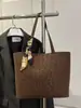 Suministro Transfronterizo de Bolsos de Hombro Nuevos Retro de Moda para Mujer, Bolsos de Mujer de Gama Alta, Bolsos Tote Versátiles de Moda para el Trabajo al por Mayor