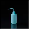 Botella de limpieza de plástico para extensiones de pestañas, recipiente con pico curvo, herramienta auxiliar de limpieza de pestañas, recipiente graduado para tatuajes, recipiente con pico curvo